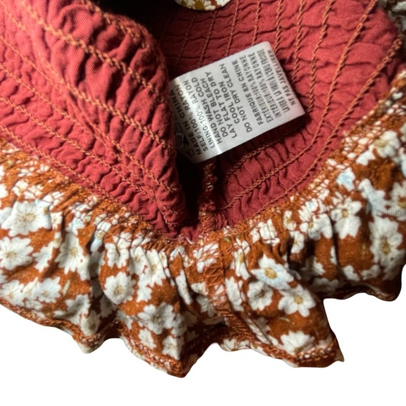 Paper Crane Burgundy/ Burnt Orange Fall Floral Blouse Size Small - Picture 3 of 3